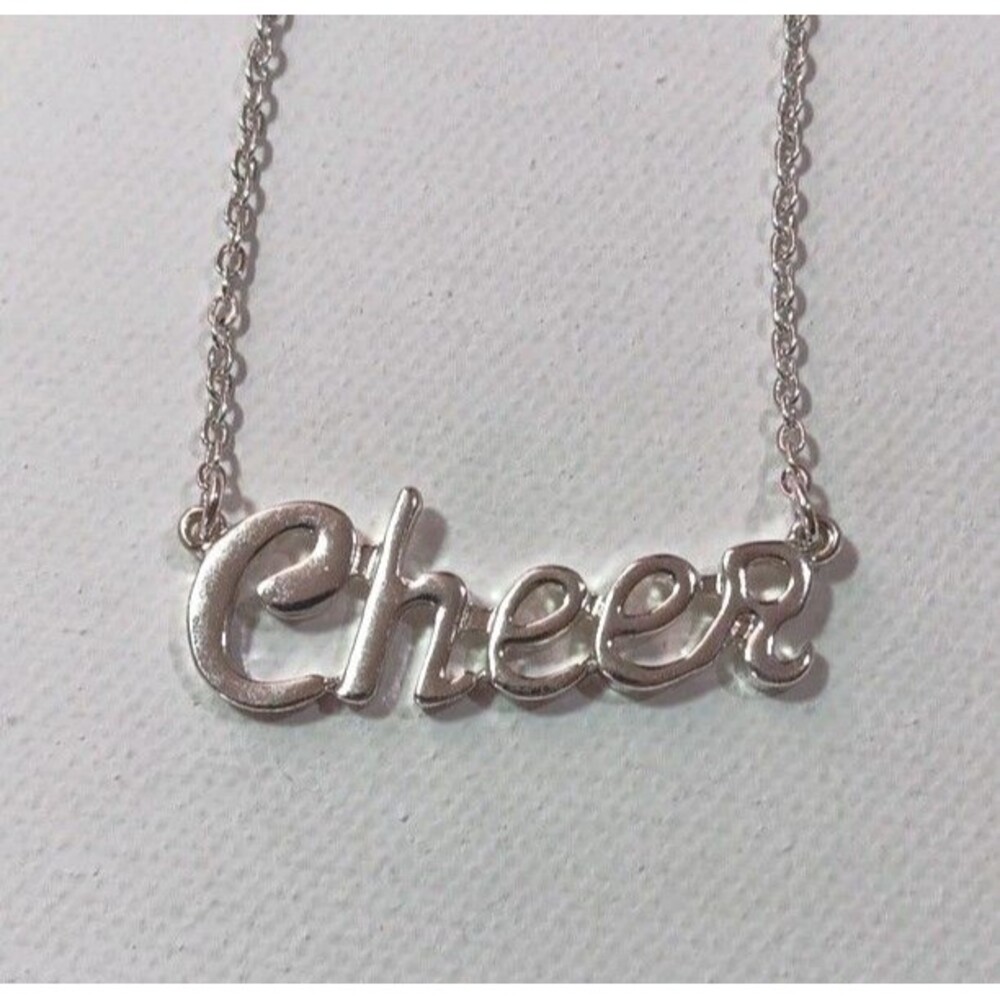 Cheer Arizona Jeans Company Silverstone Chain Necklace Costume Jewelry
